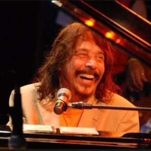 Benito Di Paula, o “sambeiro pianeiro” que inovou o samba!
