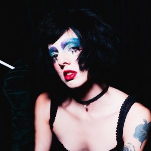 Luna Di, faz música romântica e experimental!