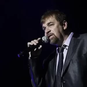 Peninha se apresenta em Teresina no projeto Seis e Meia com grandes sucessos da MPB